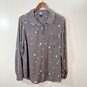 Torrid Womens‎ Skull Heart Blouse Size 2X 2 Gray White Goth Macabre Festive Airy